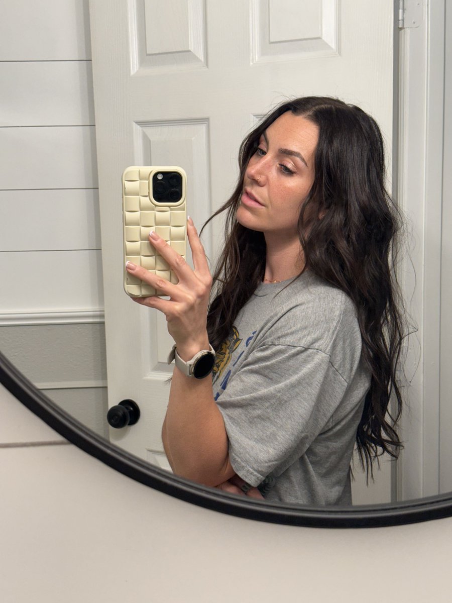 i'm not clingy, i just like being on top 💕😈