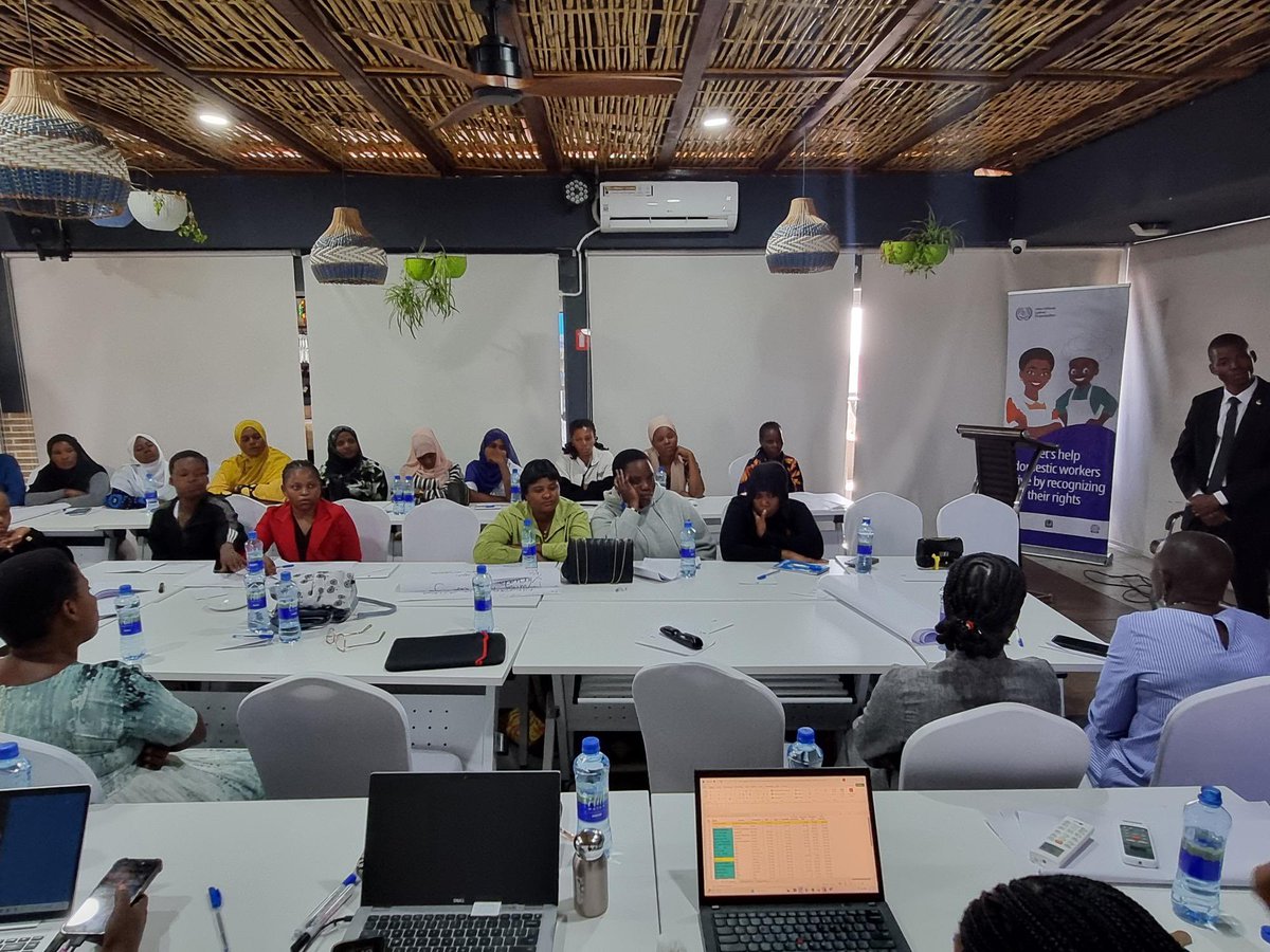 ilodaressalaam's tweet photo. When domestic workers know their rights, they can demand fair treatment and safer workplaces. 💪

With @ilodaressalaam support, CHODAWU is hosting a 2-day legal literacy workshop for 40 domestic workers in Tanzania.

#DomesticWorkers #LabourRights #CHODAWU #C189 https://t.co/rHpLABdgUs