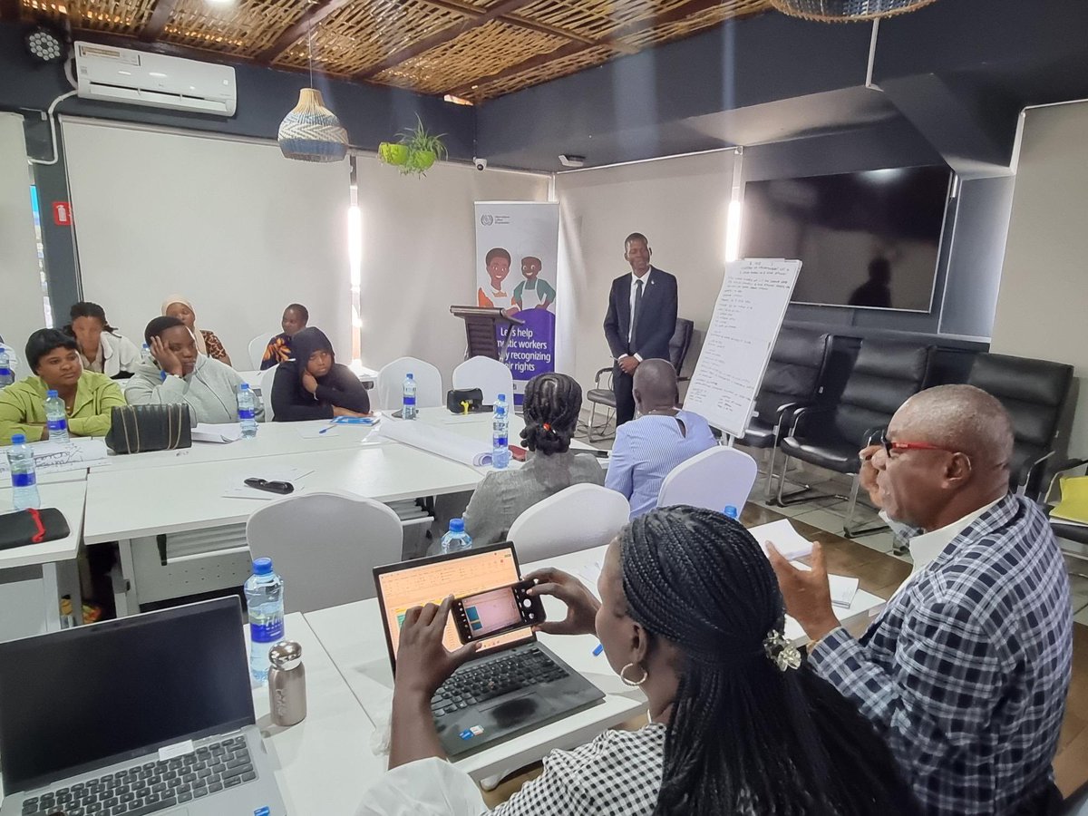 ilodaressalaam's tweet photo. When domestic workers know their rights, they can demand fair treatment and safer workplaces. 💪

With @ilodaressalaam support, CHODAWU is hosting a 2-day legal literacy workshop for 40 domestic workers in Tanzania.

#DomesticWorkers #LabourRights #CHODAWU #C189 https://t.co/rHpLABdgUs
