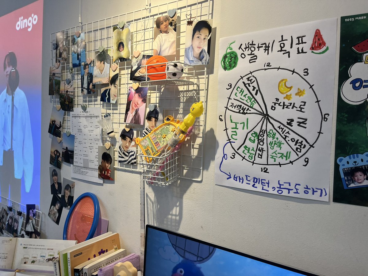 webjag's tweet photo. 📍카페지금 

여기 직원분 너무 친근하시고..😭
더웠는데 쉬면서 구경하기 너무 이뿐..

#민형이의_여름방학
#마크와_아기치타의_여름날 https://t.co/YkZxZLTvt3