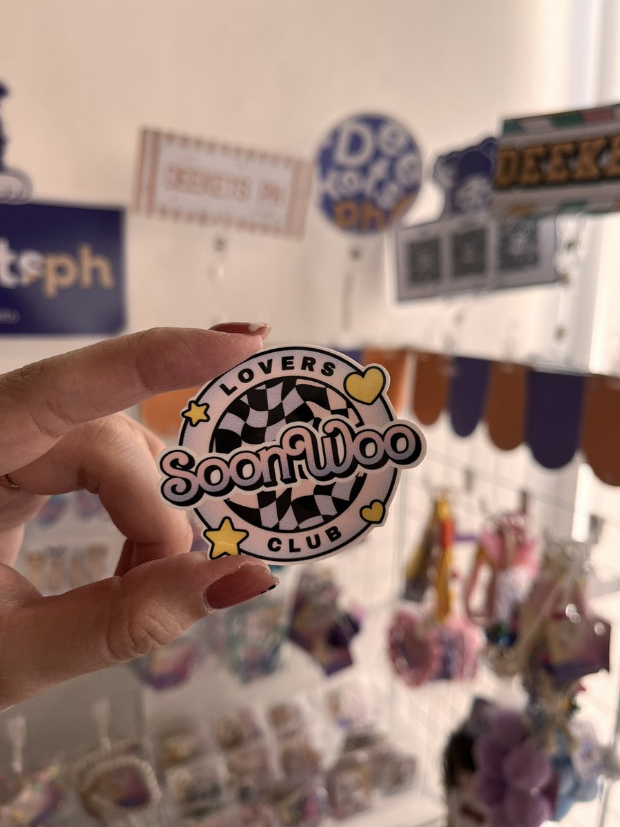 deeketsph's tweet photo. @letterstosnwu ๐ formed by the breeze and feelings: the SoonWoo Lovers Club
new sticker drop today at #LettersToTheWind โจ
#hoshi #wonwoo #soonwoo
#cse #cupsleeve #CupSleeveEvent
#svt #seventeen #sebong #carat
#DeeketWithUs #deeketsph https://t.co/HFqqs31Jkw