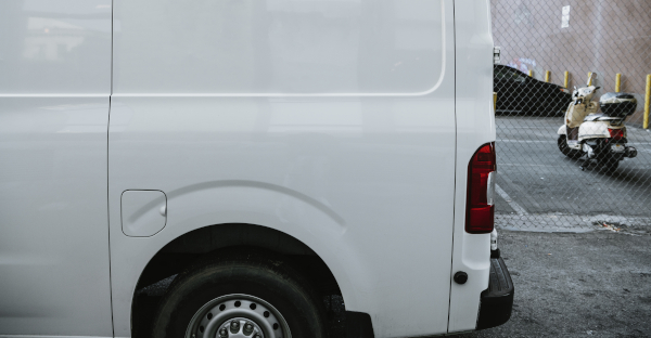 #SENTENCIA | 💰🚐 ¿Se pueden deducir los gastos de una furgoneta en el IRPF? El TEAC responde: solo si el uso es 100% profesional. Rechaza la deducción de vehículos mixtos que en la práctica funcionan como coche familiar o de ocio.

👇 Sentencia completa
ow.ly/P4km50WwBrN