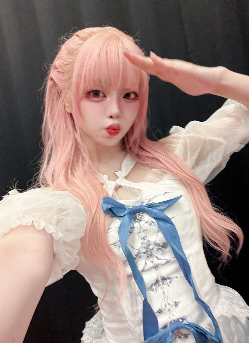 ๋ฐํ ๆๅค๐ (@mingha_chu) on Twitter photo ๐250803(์ผ)
ManWolHwa Presents 1st <๊ธฐ์ต์กฐ๊ฐ>
์ค๋์ ๋๋์ดโฆ
์ ์ฒด์ & ์ ๊ณก โ๊ธฐ์ต์กฐ๊ฐโ ์ฒซ ๊ณต๊ฐ์์ต๋๋ค! ์จ์จ์จ
๋ฆฌ์ ํฌํจ 4์ธ,
ํ๋ค๋ชจํค ํฌํจ 5์ธ ์ฒด์
๊ฐ๊ฐ ๋ฌด๋ ๋ค๋ฅธ ๋ ๊ฐ์ง ๊ตฌ์ฑ์ผ๋ก ๋ณด์ฌ๋๋ ธ๋๋ฐ
์ด๋ ๋์? ๐
๋๊ฐ์ ๋ง์ํ๋ก ๋ฌด๋๋ฅผ ๊พธ๋ฉฐ๋ดค๋๋ฐ์!
์ ๋ฌด๋๋ ์ ๋๋ ๋ง๋ฒํ๊ต์ ์ผ์ ๐250803(์ผ)
ManWolHwa Presents 1st <๊ธฐ์ต์กฐ๊ฐ>
์ค๋์ ๋๋์ดโฆ
์ ์ฒด์ & ์ ๊ณก โ๊ธฐ์ต์กฐ๊ฐโ ์ฒซ ๊ณต๊ฐ์์ต๋๋ค! ์จ์จ์จ
๋ฆฌ์ ํฌํจ 4์ธ,
ํ๋ค๋ชจํค ํฌํจ 5์ธ ์ฒด์
๊ฐ๊ฐ ๋ฌด๋ ๋ค๋ฅธ ๋ ๊ฐ์ง ๊ตฌ์ฑ์ผ๋ก ๋ณด์ฌ๋๋ ธ๋๋ฐ
์ด๋ ๋์? ๐
๋๊ฐ์ ๋ง์ํ๋ก ๋ฌด๋๋ฅผ ๊พธ๋ฉฐ๋ดค๋๋ฐ์!
์ ๋ฌด๋๋ ์ ๋๋ ๋ง๋ฒํ๊ต์ ์ผ์