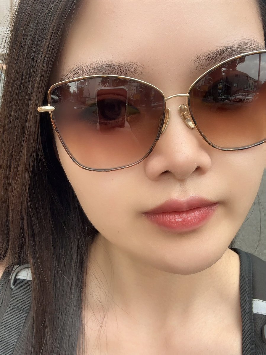 imdongbeiren's tweet photo. 仕事を忘れて夏してる☺︎🕶️ https://t.co/diKprgtNum