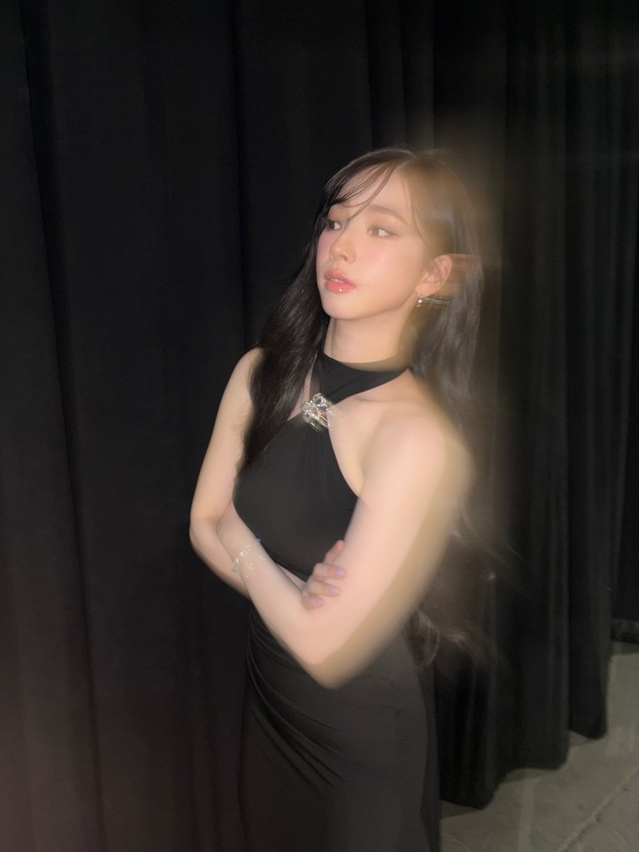 KRNFILES's tweet photo. 250803 💙💭 https://t.co/HybHOcjzjb
