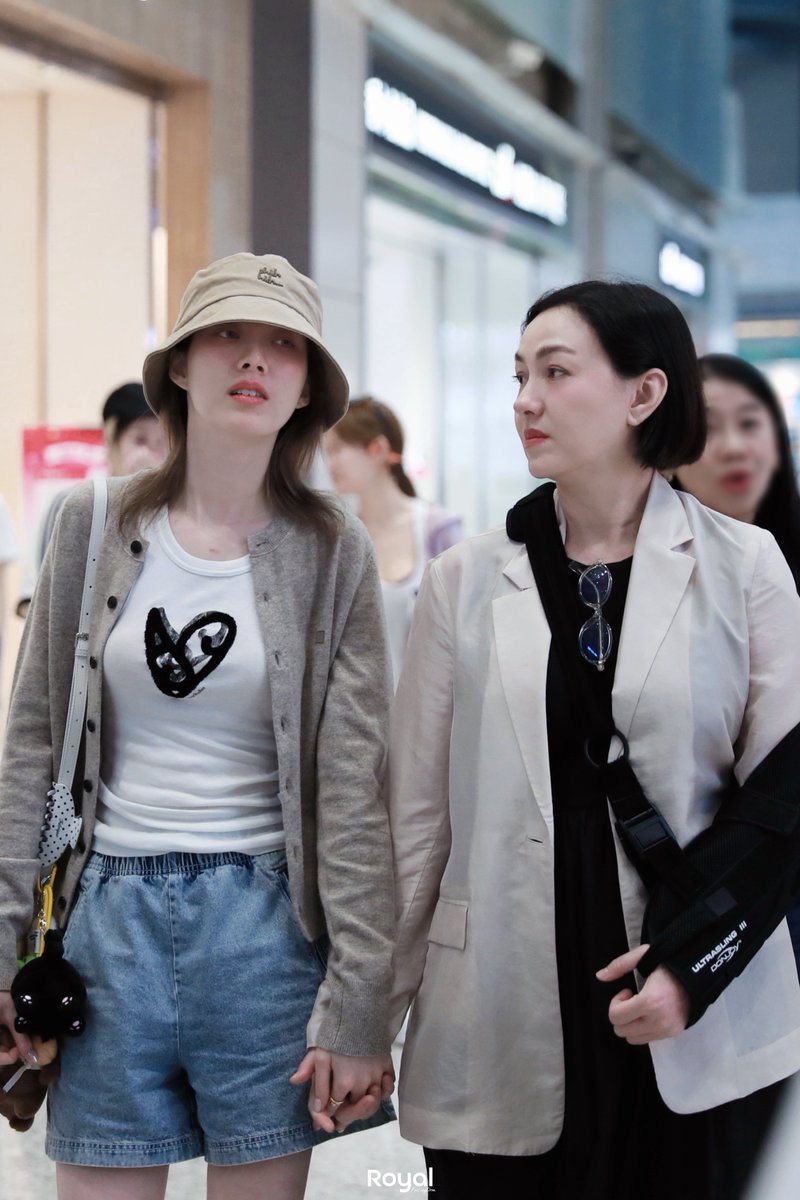 Error309's tweet image. ฉันยกให้แม่ก้อยเป็นแม่แห่งชาติเลย