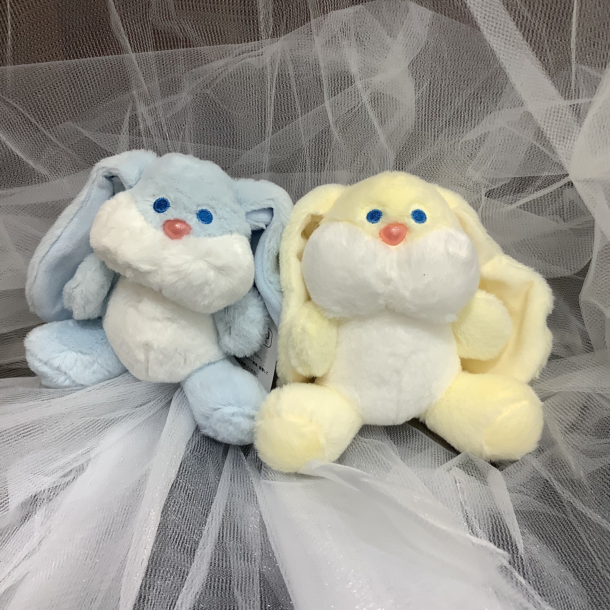 小豆　キーホルダー3点セット らぶいーず 3連アクリルキーホルダー ぴょんちー｜らぶいーず