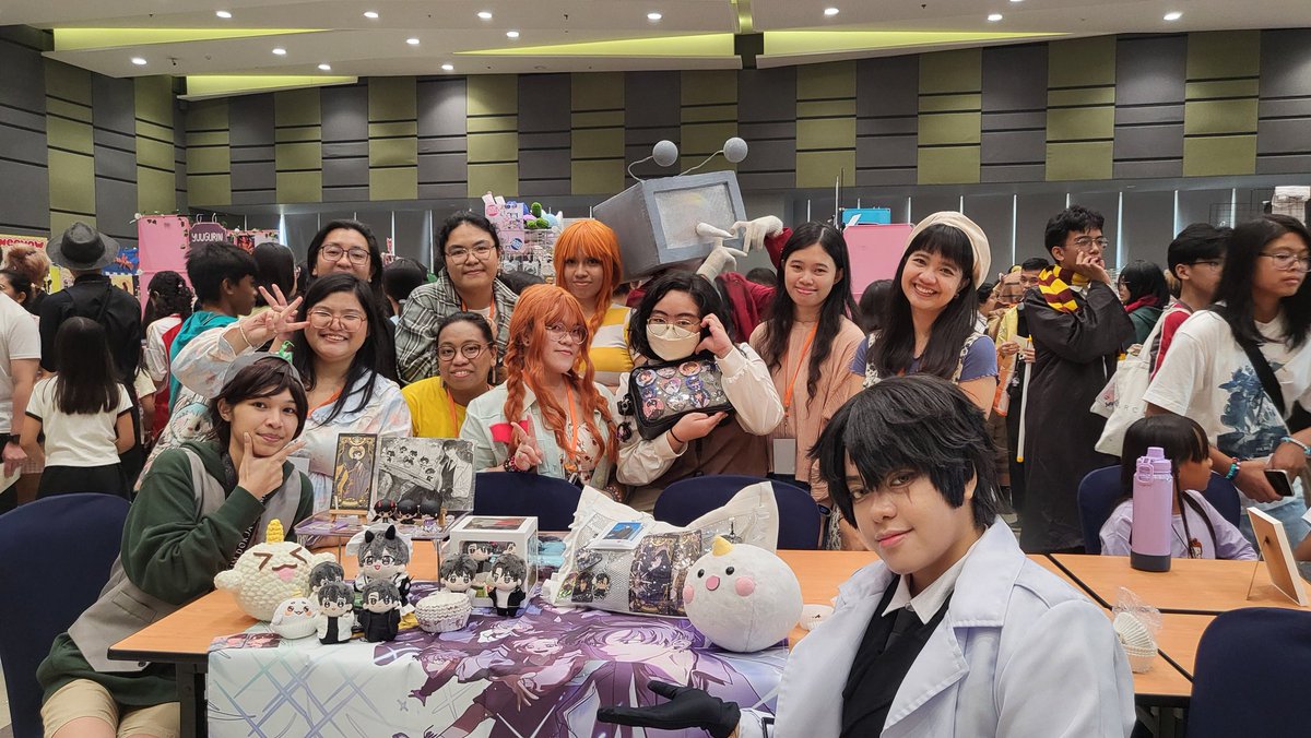 strauberrio's tweet photo. Thank you everyone that came by for the mini Yoo Joonghyuk birthday meetup earlier at #PotACebuFall !!! π₯Ίπ₯Ίππ
Though it was very short and quick, we hope you all got some good pics and had a bite of our brownies!!! π₯Ίπ«Άππ
If you took any pictures, feel free to share them! https://t.co/rYwwPQU5zl