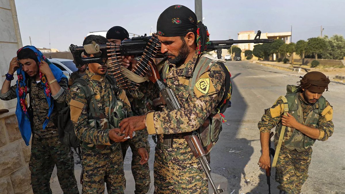 🚨ULTIM’ORA

Siria, raid delle forze curde nei pressi di Manbij: 7 feriti

Le Forze democratiche siriane (SDF) guidate dai curdi hanno lanciato attacchi con razzi e artiglieria nel nord della Siria, ferendo almeno sette persone, tra cui quattro soldati siriani e tre civili.