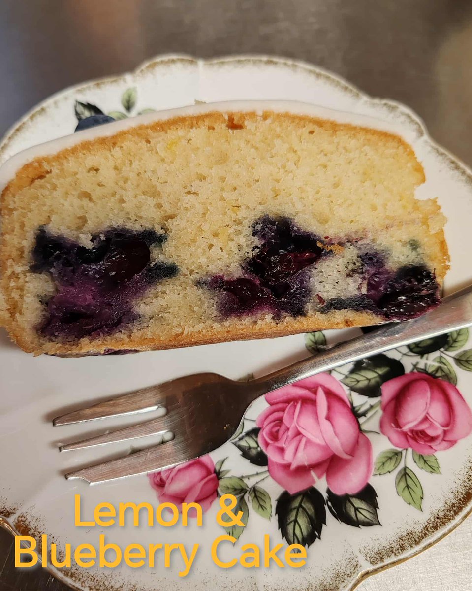 WoodlandCoffee's tweet photo. 🍰🧁 #Cake Choices ! Courgette &amp; Lime OR Lemon &amp; Blueberry ?

Serving until they are gone - which won't take long.

We Open In #EcclesallWoods Tues - Sun / 10am - 4pm:
#coffee #tea #sandwiches #cake #icecream etc.

@theoutdoorcity @VisitSheffield
#SheffieldIsSuper #SheffEvents https://t.co/zfcGB5NBc3