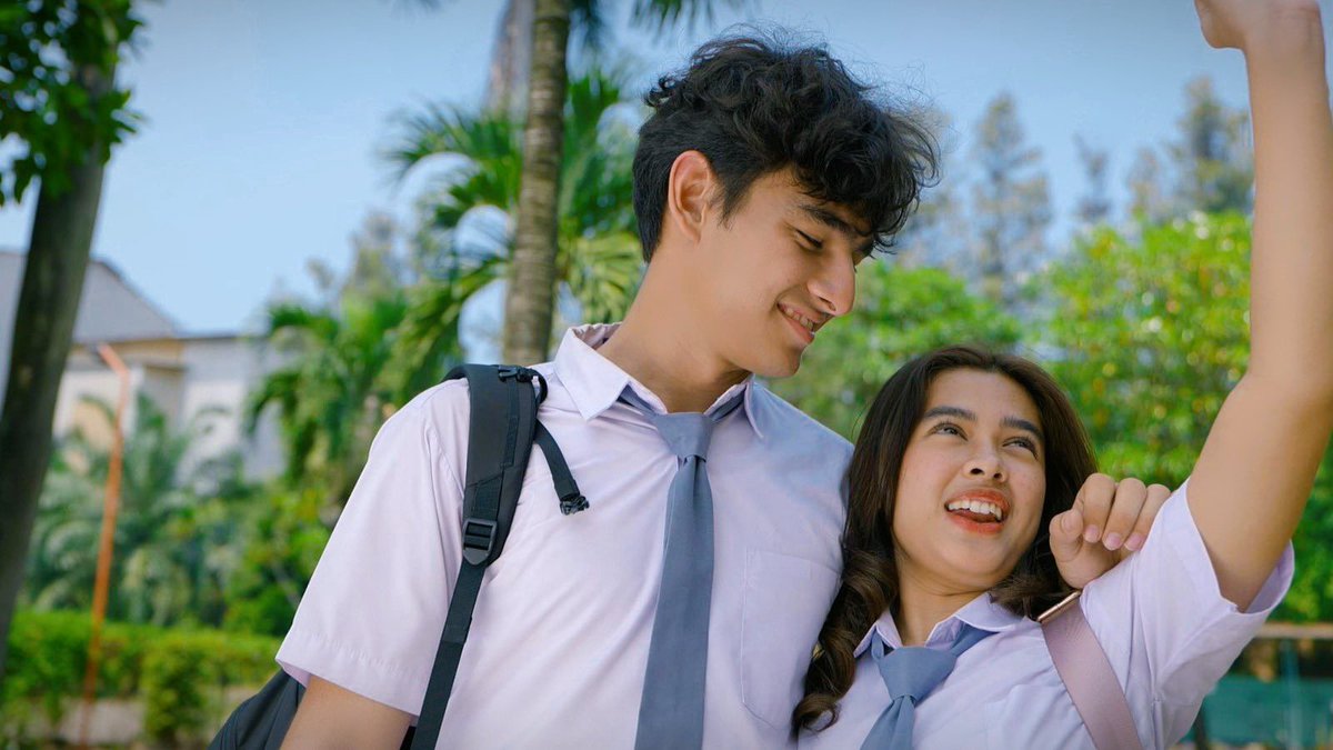 acqelay's tweet image. as long as i'm with you i’ve got a smile on my face. ⭐🤍