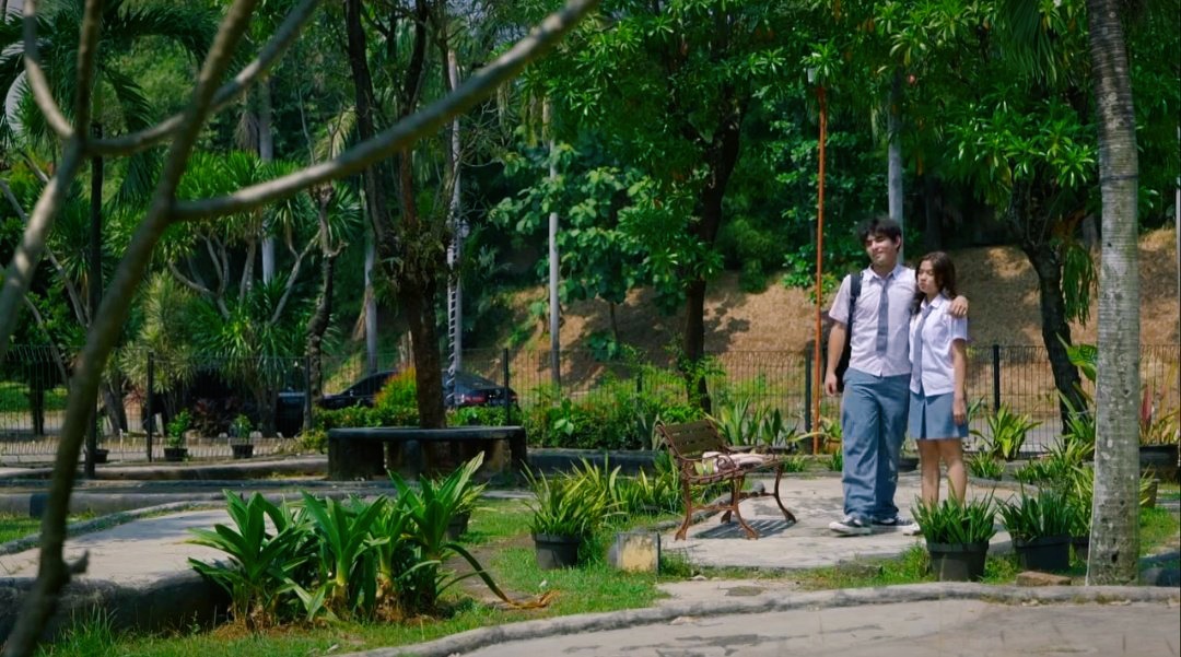 acqelay's tweet image. as long as i'm with you i’ve got a smile on my face. ⭐🤍