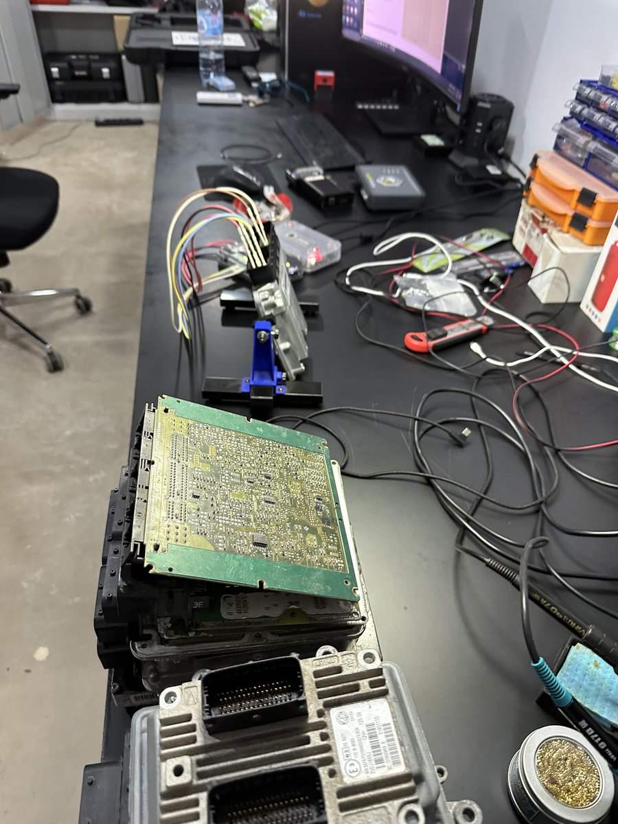 AutoVegaMotors's tweet image. BMW F30 320D 184HP
ECU BOSCH EDC17C50
#Benchmode #Flex 
▪️Stage1+ +40hp +80nm🚀🚘✔️🔝
▪️Adblue Dpf egr off ✔️✔️🆗
▪️Diag complet 🆗
Client très très satisfait!!😊