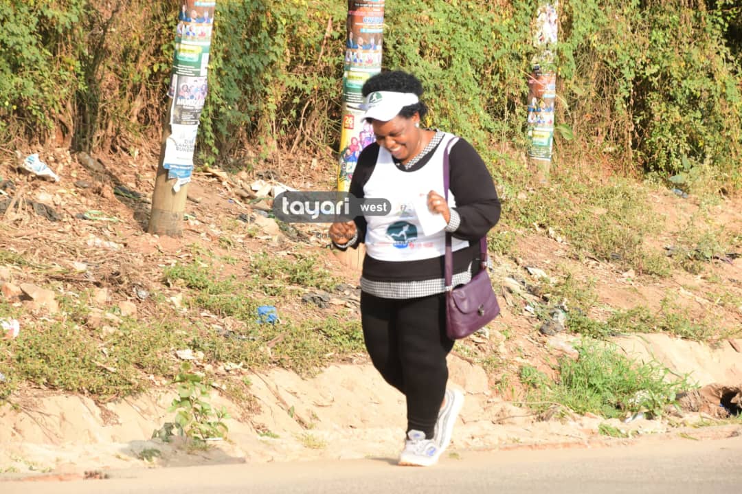Hundreds of people in Mbarara have today taken part in the 4th River Rwizi Marathon to raise awareness and rally support for the conservation of River Rwizi.

#TayariWestUpdates 
📸: <a href="/Adolf4shizo/">Adolf Ayoreka</a>
