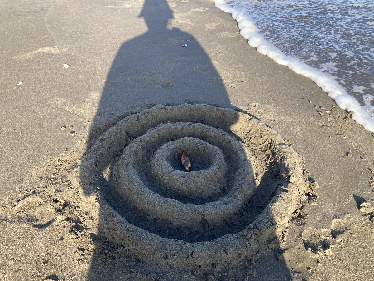 ウォールマリア、ウォールローゼ、ウォールシーナ作ってみた

#超大型巨人よしみ 
#パラディ島