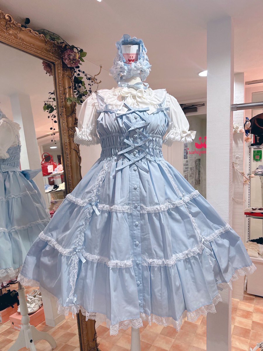 ももも王国のプリンセス 最終特別値下げです!ミドルウォレット メタモルフォーゼ京都店 on X:
