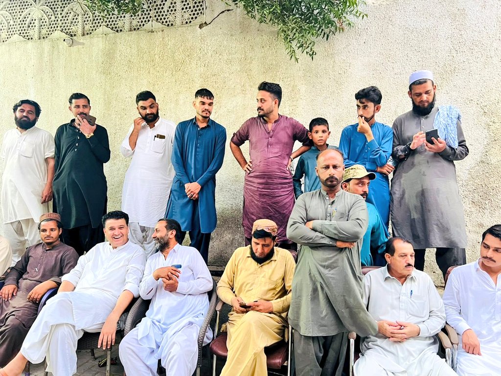 Rehman Chand (@rehmanchaand) on Twitter photo PPP District keamari ps 112 Uc 2 Itehad town hosted the 70th birthday of President <a href="/AAliZardari/">AsifAliZardari</a> 🌹
President &MPA <a href="/Liaquataskani1/">Liaquat Ali Askani</a>, <a href="/kareemaskani99/">kareem Askani</a> ,Arif Tanoli and Umar Nawab Rahim Shah many party workers of ittehad Town attended the ceremony .
<a href="/BBhuttoZardari/">BilawalBhuttoZardari</a> <a href="/AseefaBZ/">Aseefa B Zardari</a> PPP District keamari ps 112 Uc 2 Itehad town hosted the 70th birthday of President <a href="/AAliZardari/">AsifAliZardari</a> 🌹
President &MPA <a href="/Liaquataskani1/">Liaquat Ali Askani</a>, <a href="/kareemaskani99/">kareem Askani</a> ,Arif Tanoli and Umar Nawab Rahim Shah many party workers of ittehad Town attended the ceremony .
<a href="/BBhuttoZardari/">BilawalBhuttoZardari</a> <a href="/AseefaBZ/">Aseefa B Zardari</a>