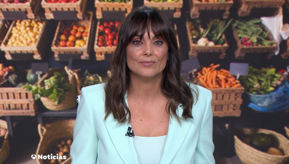 atresmediacom's tweet photo. #Audiencias | 

🔝  '@A3Noticias 1' crece a su MEJOR DATO del último mes con un 22,5% y 1,8 M de seguidores de media. Alcanza +2,7 m de espectadores únicos

👏 El informativo es LÍDER y la emisión MÁS VISTA de toda la TV 

🔝 'A3N 2' también es LÍDER ABSOLUTO (12,3% y 831.000) https://t.co/NjQMiEmw6m
