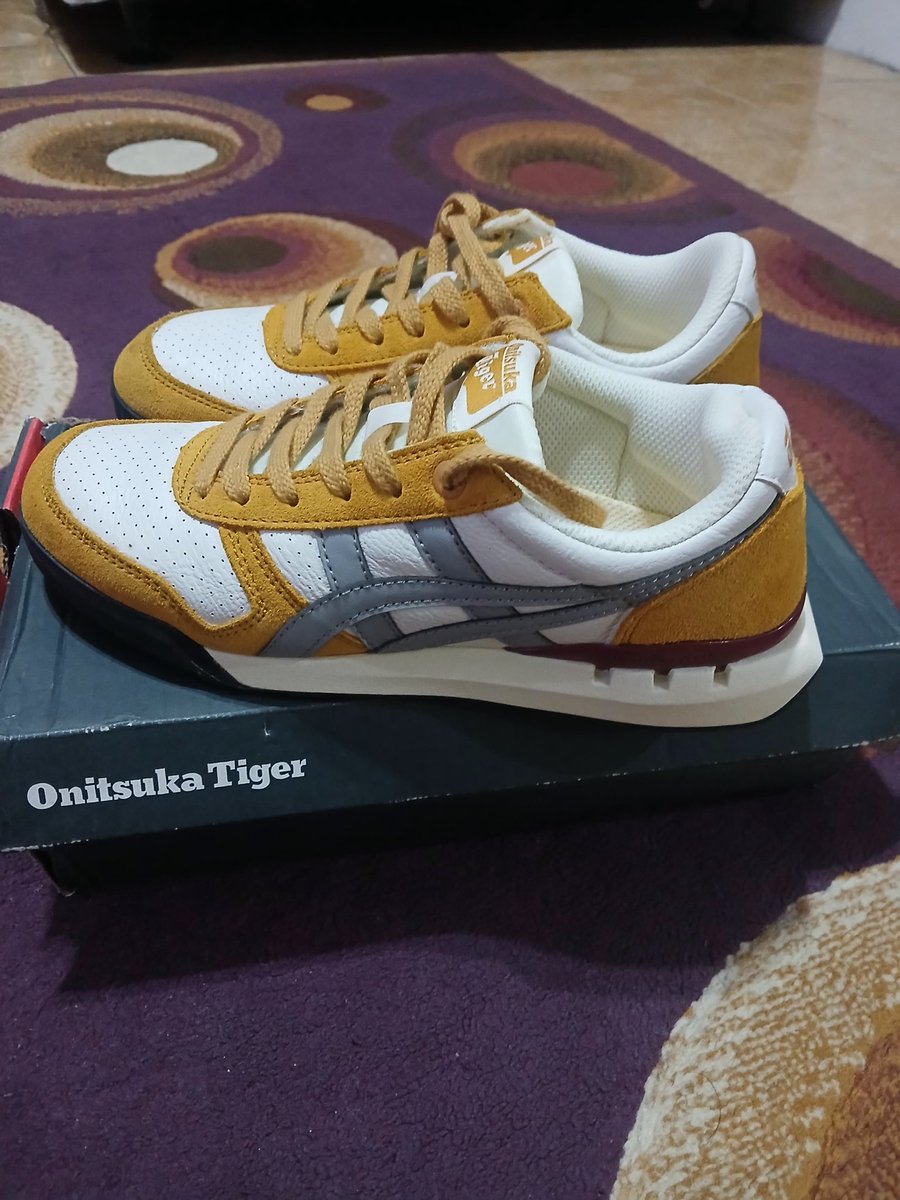 popcooornsweet's tweet photo. WTS SEPATU ONITSUKA TIGER ULTIMATE 81
500k (hb 1.1 jt) (nego boleh)
ukuran 37
baru dipake 2x (masih bagus BGT)
alasan jual karna kekecilan💔
📍dom tangsel
🍊co oren https://t.co/J7CRxsOJbX