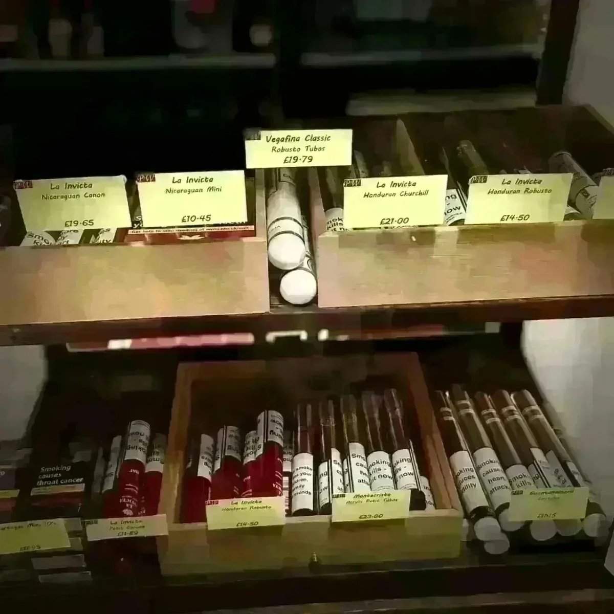 Sunday weather wet and dull yuk but cheer up PORTLAND WINES SOUTHPORT OPENS AT 12NOON TILL 6PM today so come on abd check us out Free parking and knowledgeable staff always on hand ✋️ 😊