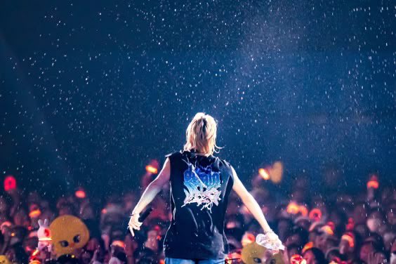 mssfelixybb's tweet image. 너의 시선이 닿는 곳엔 끝이 나지 않는 사랑만 존재하길
#FELIX ♡