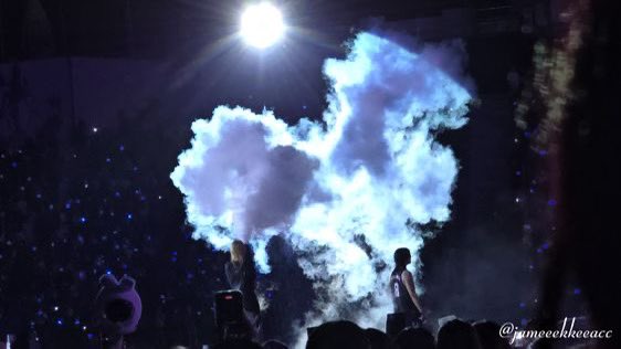 mssfelixybb's tweet image. 너의 시선이 닿는 곳엔 끝이 나지 않는 사랑만 존재하길
#FELIX ♡