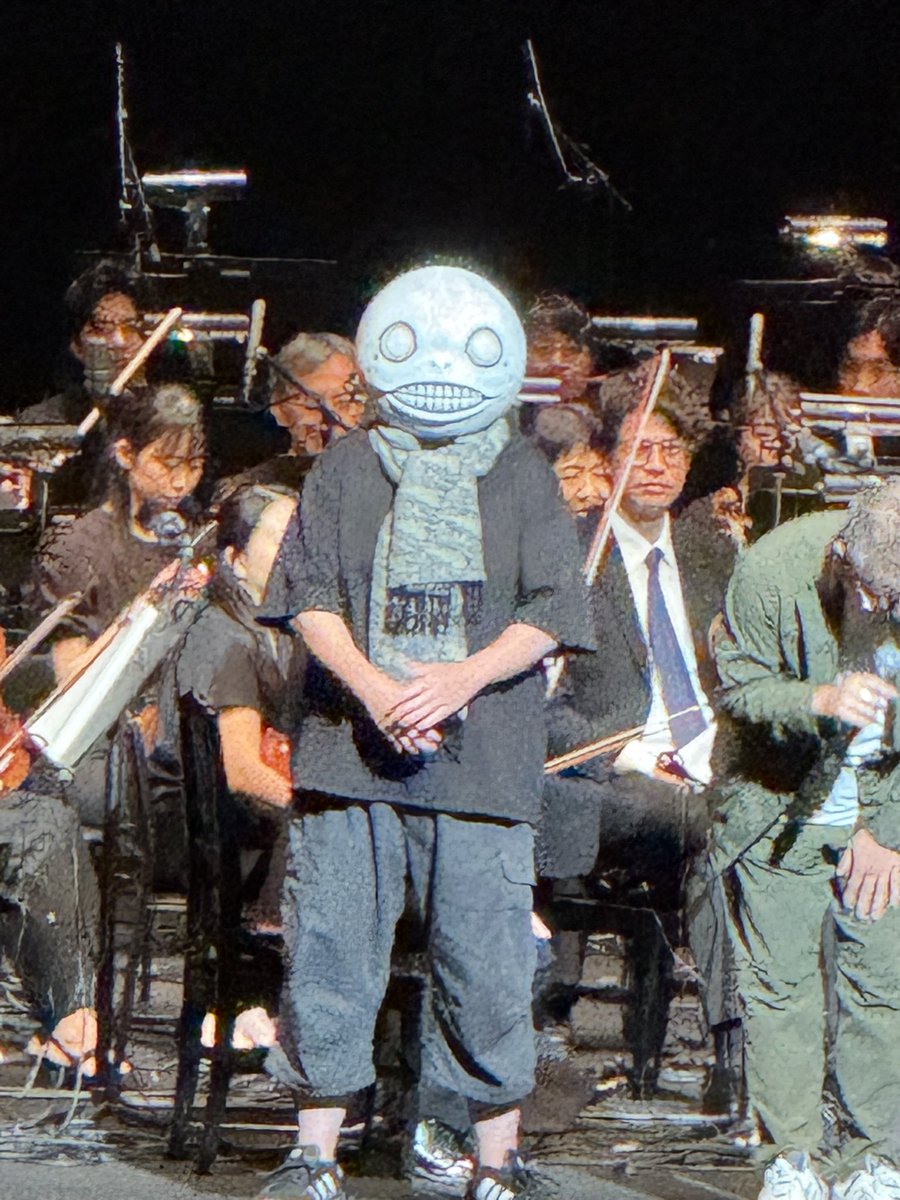 非常に感動できるコンサートでした。
そして聞いてる時に思い出したのがニーア レプリカント ver.1.22474487139...を未プレイということ_(:3」z)_
さっさと買ってサクッと終わらせねば…(´Д` )

さーて関西に帰るか_(:3」z)_さらば東京

#ニーアオケコン