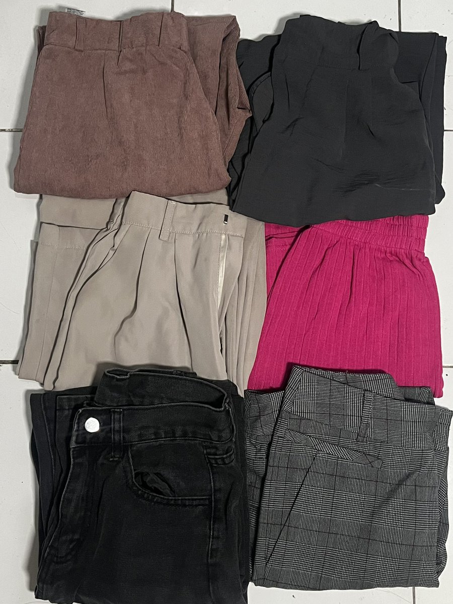 wts celana bahan/baggy jeans/knit/corduroy/tartan

detail boleh chat yaa