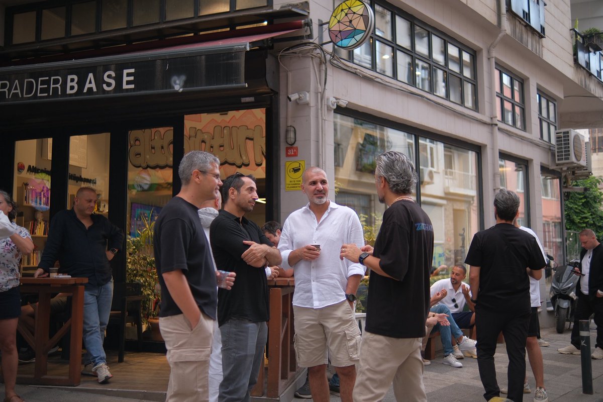 Altcointurk | Base tweet media