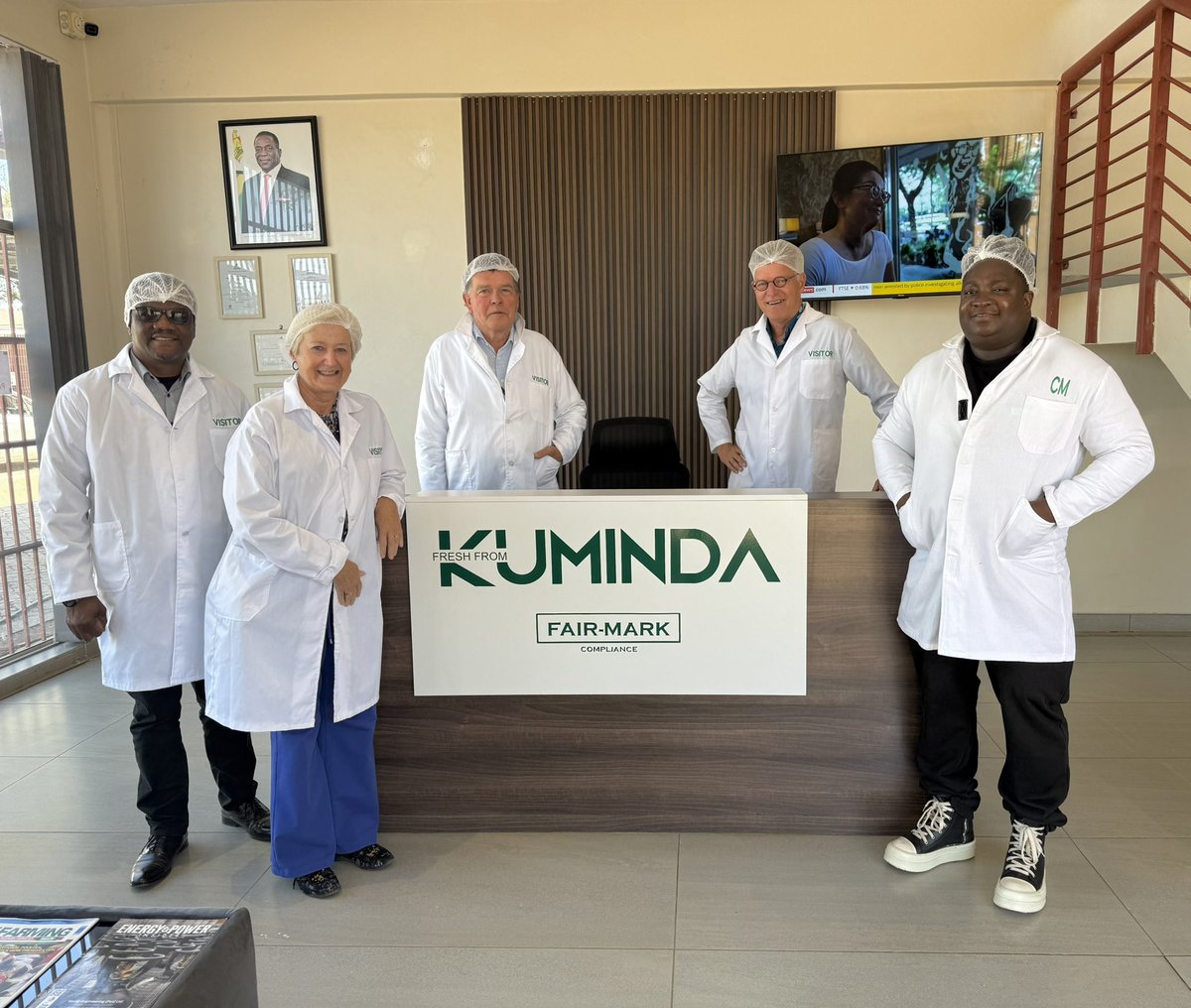 We are in the office again on a Sunday, because crops dont stop growing on weekends. The packhouse is busy, coldrooms are full, flights and ships are booked 

On Friday we received Dutch experts from PUM at <a href="/kumindafresh/">KUMINDA</a> and <a href="/fairmark_/">Fair-Mark Compliance</a> 
Working with smaller businesses to connect