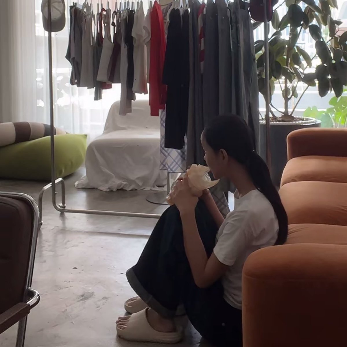 doublejxyj's tweet image. เร้กมาดูพี่หลิงหน่อยครับ @AtthaphanP 😂