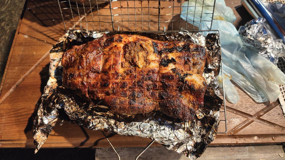К приезду сухопутной компании замариновал рёбры