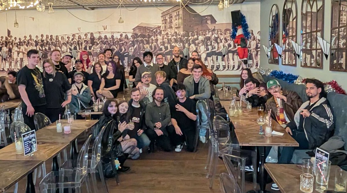 I turned 33 over the weekend! Thank you all so much who turned up to the countdown stream on friday, spending it with me in person and messaged me on socials, discord or text.

Being so loved, appreciated and spoilt via gifts made me feel very validated and respected so if you