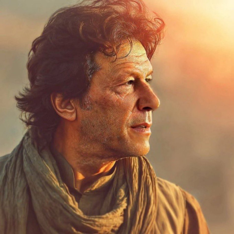ندا کیا آ رہی ہے آسماں سے
کہ آزادی کا اک لمحہ ہے بہتر
غلامی کی حیاتِ جاوداں سے
#ڈھاکہ_سے_اڈیالہ_تک