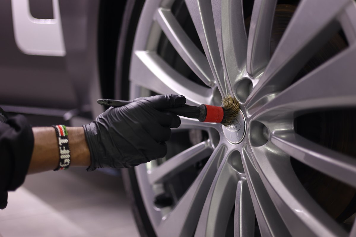 Give your car attention it deserves✨
Guess the car we are detailing🤔
Visit us at One Padmore Place, Kilimani to get the service.
#detailing #detailphantom #landrover #cars #carwash