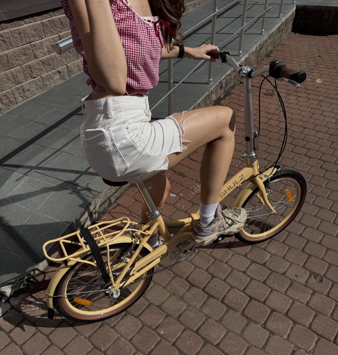 твоя лучшая училка. tweet media