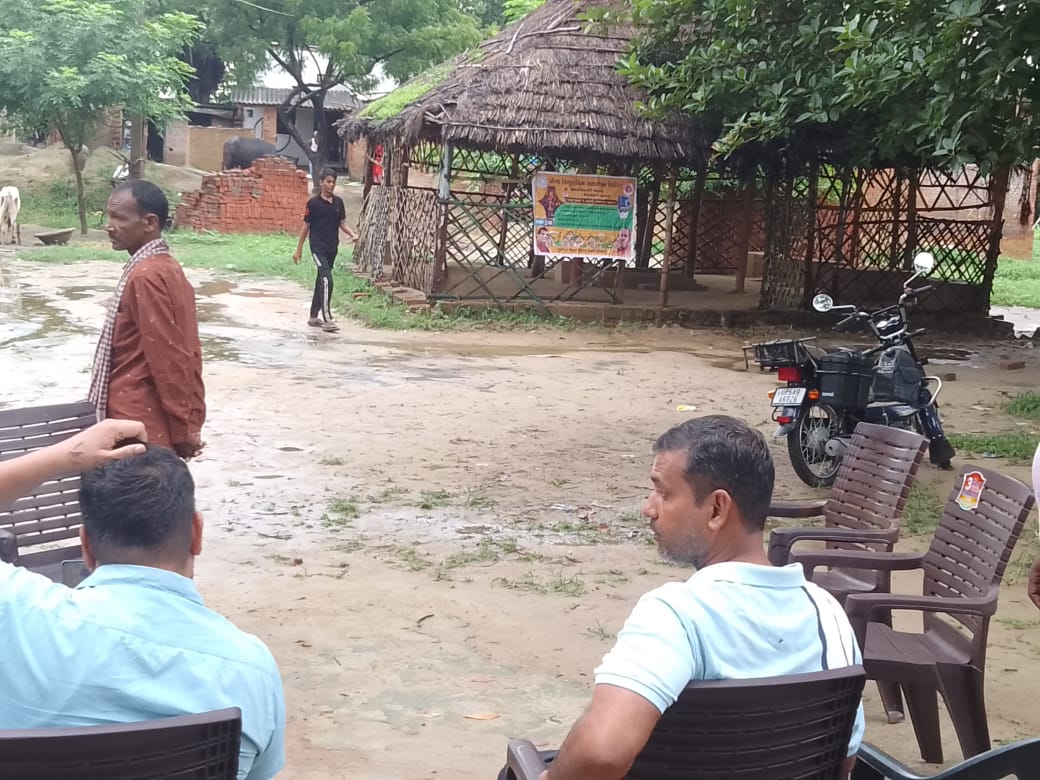 दिनांक-03/08/2025 को वि०वि०खण्ड-घोसी , के अंतर्गत अधिशासी अभियंता के नेतृतव में कैंप लगाकर उपभोक्ताओं की विद्युत् सम्बन्धित समस्या का समाधान किया गया। 
<a href="/aksharmaBharat/">A K Sharma</a>
<a href="/UPPCLLKO/">UPPCL</a>
<a href="/ChairmanUppcl/">Chairman Uppcl</a>
<a href="/PuVVNLHQ/">Purvanchal Vidyut Vitaran Nigam Limited</a>
<a href="/MdPuvvnl/">Md_Puvvnl</a>
<a href="/EMofficeUP/">Energy Minister Office UP</a>