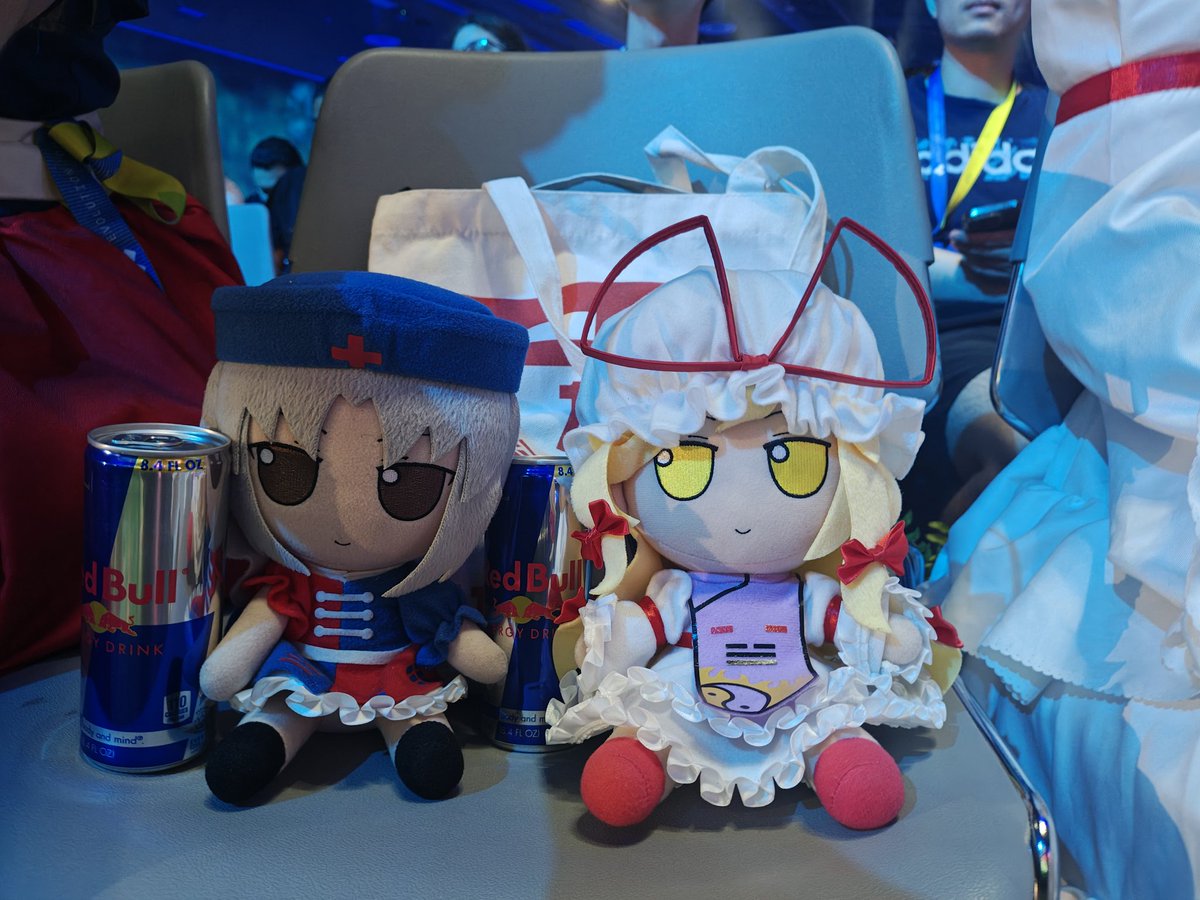 Fumo friends share some drinks in the FGC

#EVO2025