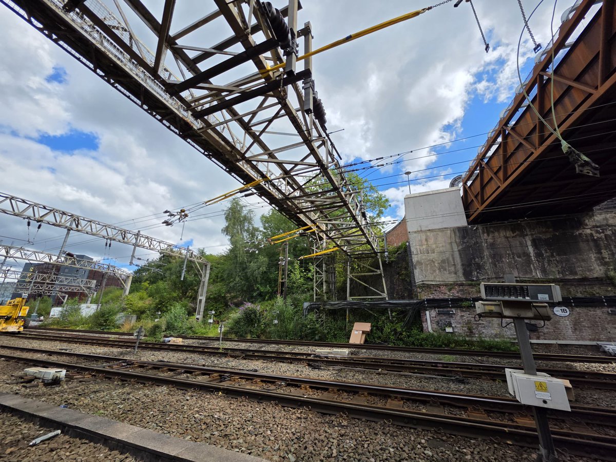 Manchester Piccadilly (@networkrailman) on Twitter photo Work has started to replace the Greek Street bridge in Stockport 🏗️
This weekend, engineers are preparing the overhead line equipment ⚡️ to protect it during the reconstruction 👷🏽
Please plan your journeys in advance on <a href="/nationalrailenq/">National Rail</a> between now and 23 Aug. Work has started to replace the Greek Street bridge in Stockport 🏗️
This weekend, engineers are preparing the overhead line equipment ⚡️ to protect it during the reconstruction 👷🏽
Please plan your journeys in advance on <a href="/nationalrailenq/">National Rail</a> between now and 23 Aug.