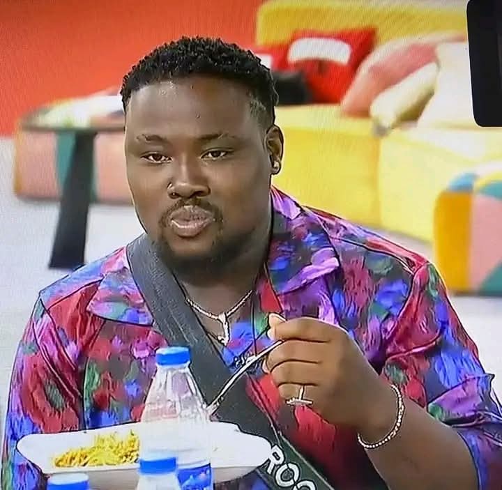 rooboyway's tweet photo. Rooboy once said:
Biggie if possible please lock the fridge because people eat what they cannot eat in their house, it's like they've come to eat in your house
🤣🤣🤣🤣
#Whoisrooboy #Rooboy #Roothehypemachine #RooEko #Roonation #Bbnaija #BbnaijaS10 #BigbrotherNaija #Roo4thebag https://t.co/kKv4OzWMM6