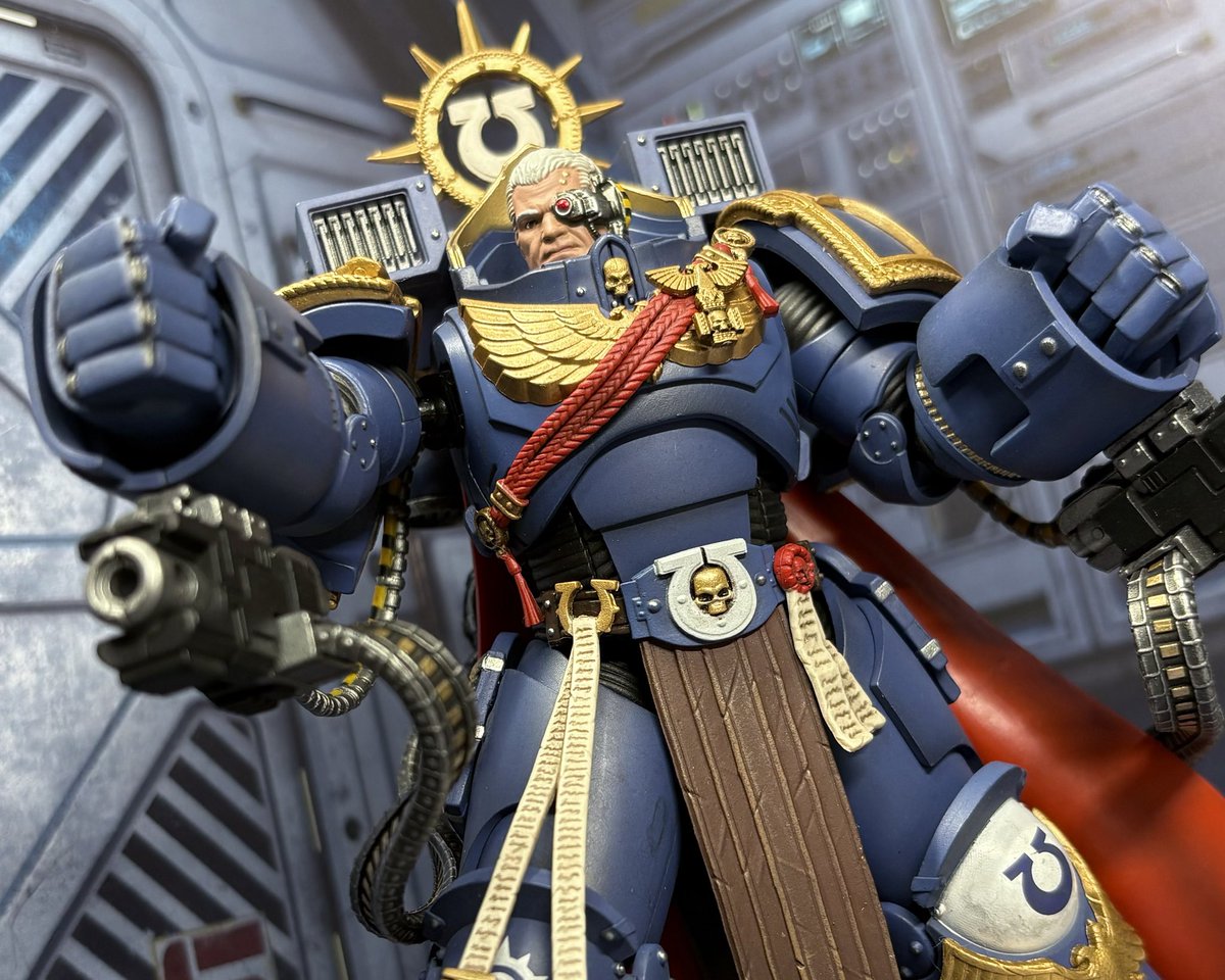 joytoyのウォーハンマー40kシリーズから、カルガー戦団長(スペース