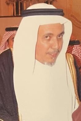 halkadi's tweet image. @dr_aloqla 
@altmemicom 
🌻كان رجلا تشرق البشاشة بوجهه وتسكن الطيبة محياه والتواضع عند لقياه د/عبدالعزيز بن علي العقلا الذي انتقل إلى رحمة تعالى الله اليوم بمكة المكرمة
🍃عاش حياته بميدان التعليم الجامعي ثم مديرا عاما لإدارة التعليم بمكة المكرمة ووظف خبرته وتأهيله ومحبته لأم…