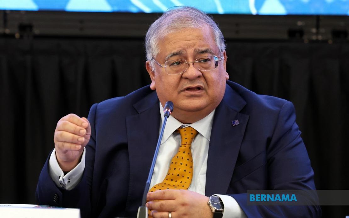 Bernama Business (@bernamabiz) on Twitter photo Kalangan pengawal selia pasaran perlu berintegriti selain memudah cara usaha penciptaan nilai, membangunkan pasaran modal serta menangani cabaran masa depan -- <a href="/SecComMalaysia/">SC Malaysia</a>
#BernamaBiz
bernamabiz.com/news-bm.php?id… Kalangan pengawal selia pasaran perlu berintegriti selain memudah cara usaha penciptaan nilai, membangunkan pasaran modal serta menangani cabaran masa depan -- <a href="/SecComMalaysia/">SC Malaysia</a>
#BernamaBiz
bernamabiz.com/news-bm.php?id…