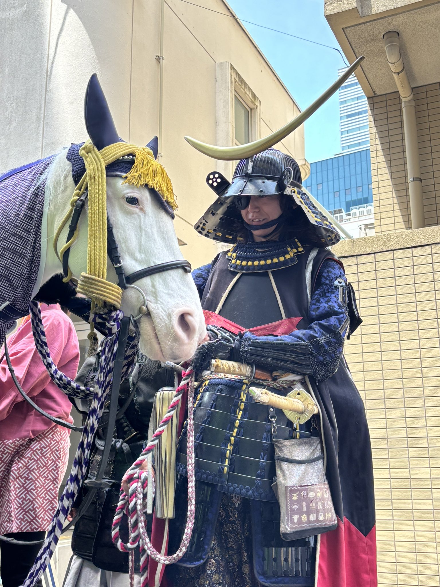 戦国武将の鎧兜（伊達政宗、片倉小十郎の鎧兜を参考に製作） 戦国武将の鎧兜（伊達政宗、片倉小十郎の鎧兜を参考に製作）