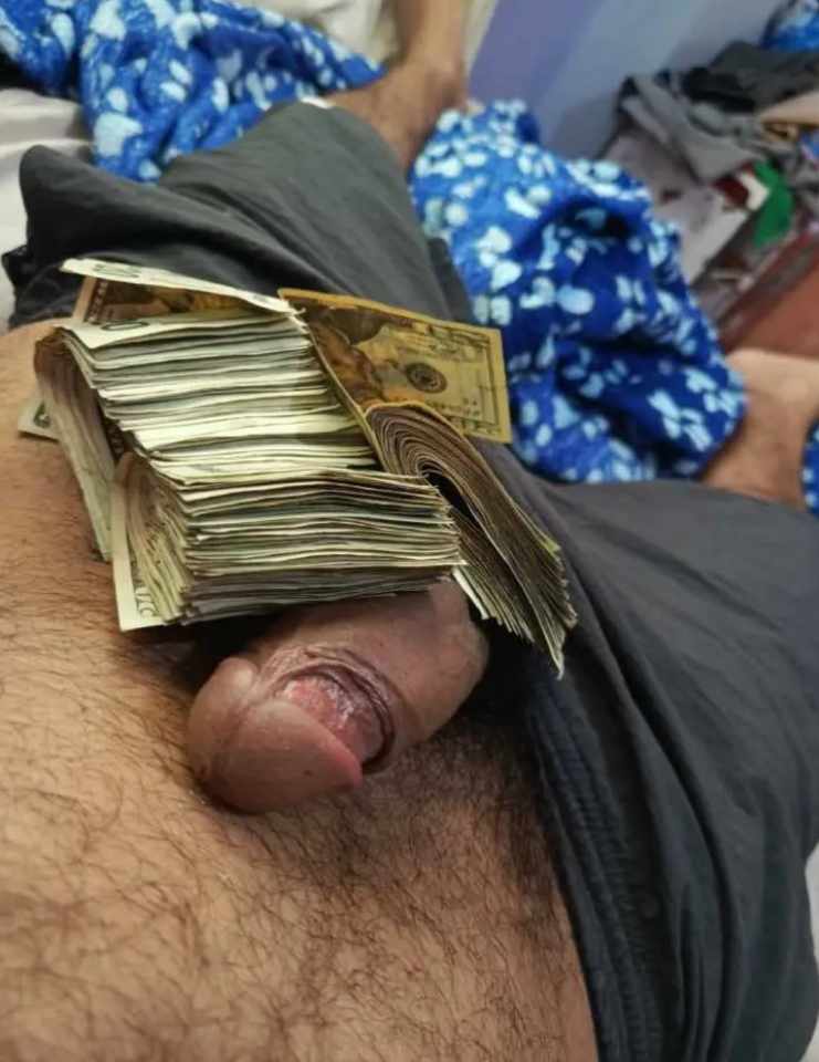 singlecola13819's tweet photo. @Sofiayesposo Será que le puedo hacer un regalito ah tu esposa https://t.co/peJ4Pdi5GP
