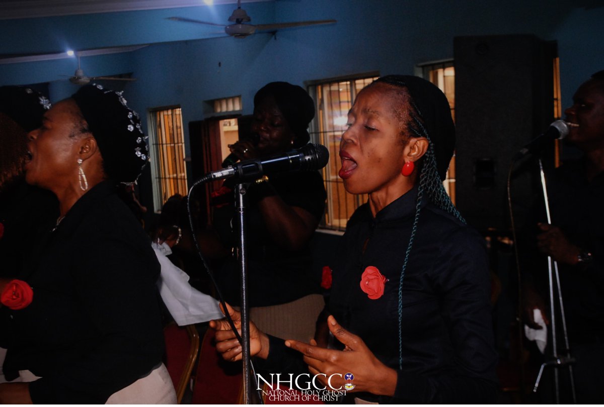 nhgccoshodi's tweet photo. 🎶
I am dancing around
I am turning around
To my Father and my Lover, I am dancing around
As I dance, every other thing is turning around
🎶
#ChoirMinistration
#MonthofAugust
#MonthOfDivineHelp
#yearofopenheavensandvictoriousannouncements
#nhgcconline https://t.co/KlozFxTD9x