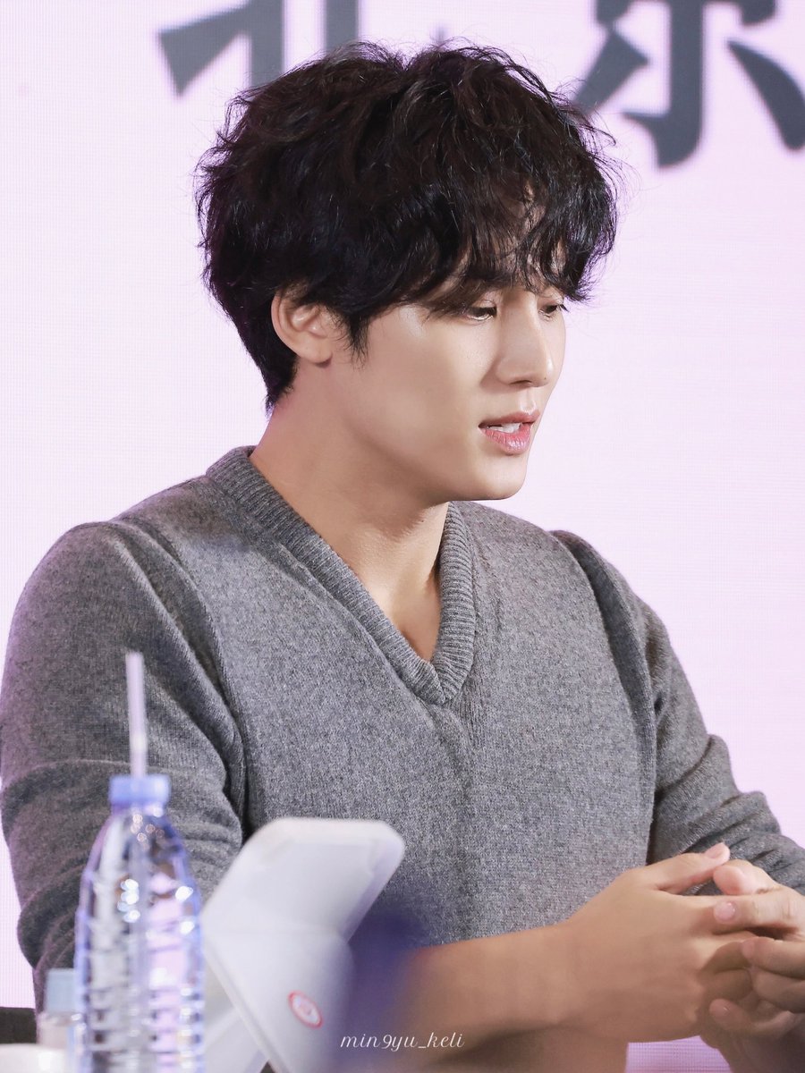 240911
·
#MINGYU #민규 #김민규 #ミンギュ
#SEVENTEEN #세븐틴