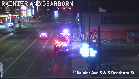 Rainier Ave S에서 오른쪽 SB 차선을 막고 있는 S Dearborn St.