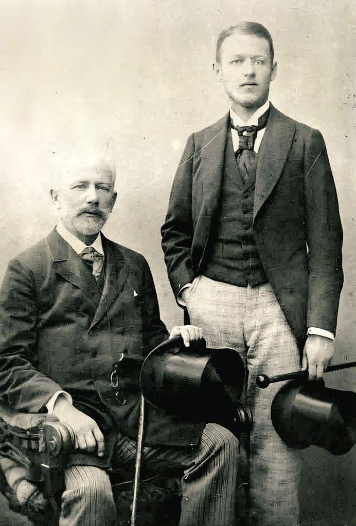 ConrothN's tweet image. #musiccomposer #Tchaikovsky and his nephew Vladimir &apos;Bob&apos; Davydov who was a significant figure in his life 🎶❤️