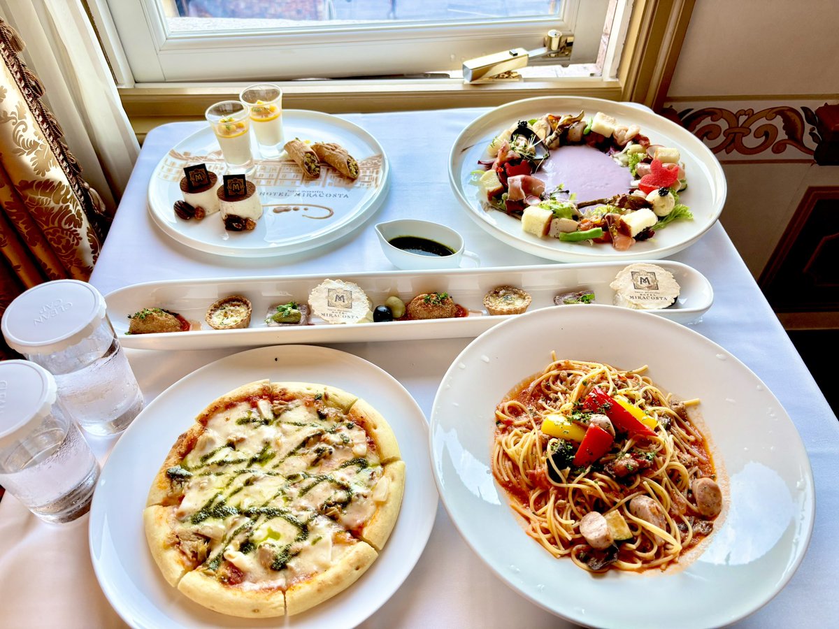 2泊目はミラコスタ。トスカーナ側は初なので、エントランス工事始まる前に泊まれてよかった。天井がとっても素敵なのですね😊あっという間の2泊３日